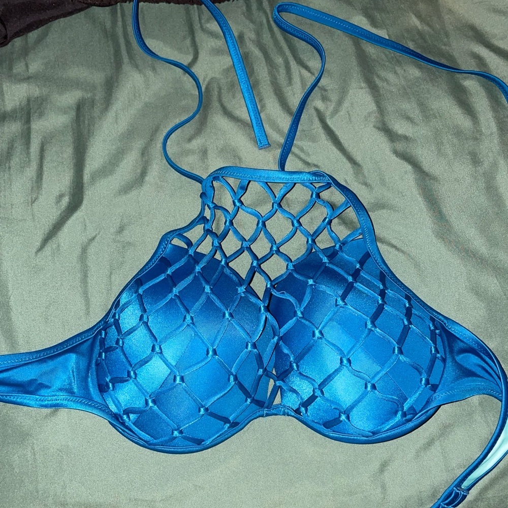 Shade and shore bikini top